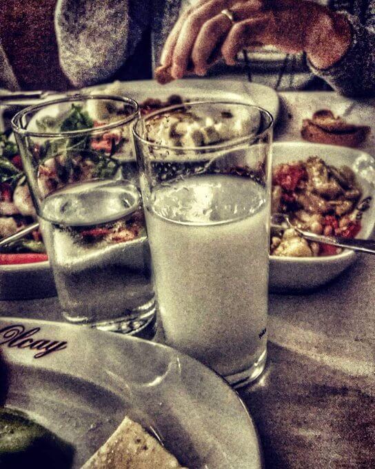 Rakı içmenin adabı